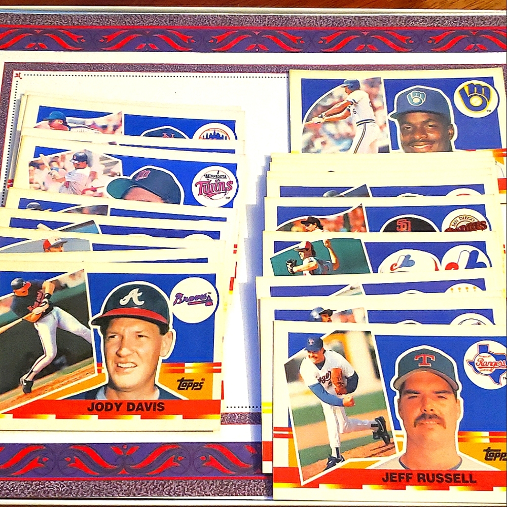 10/10 cond, Baseball card lot.fleer/leaf